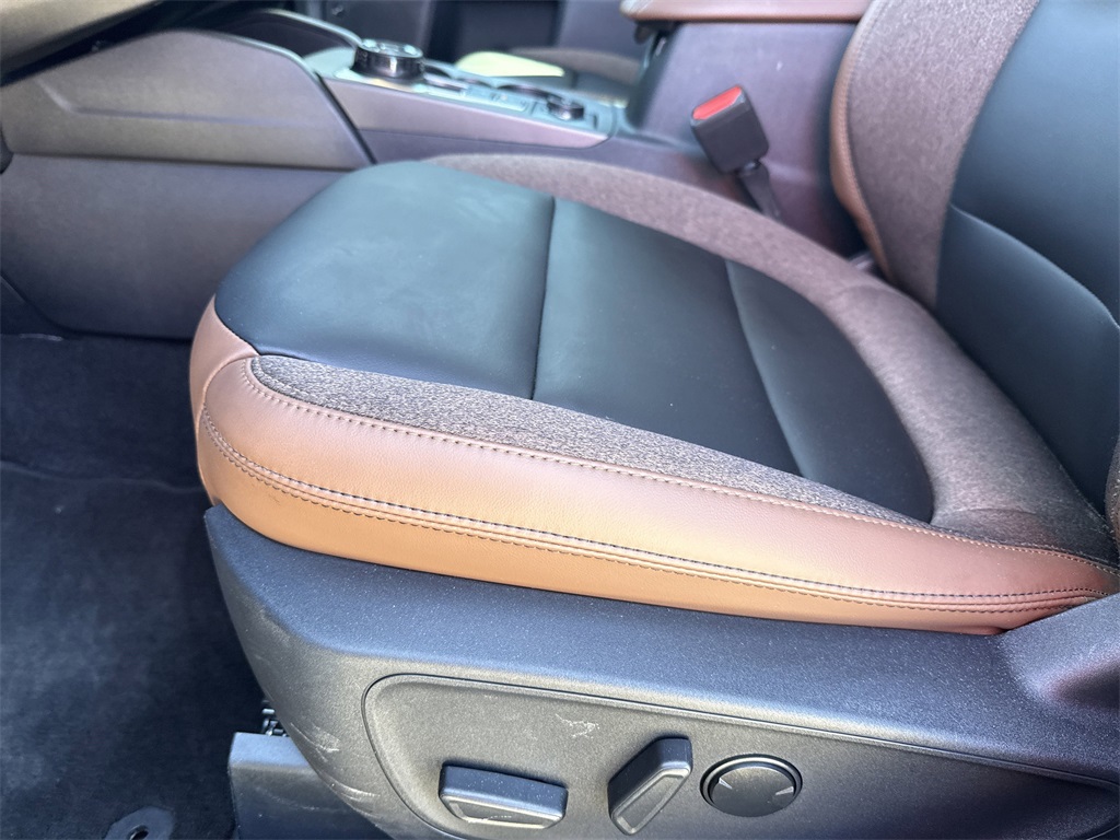 2025 Ford Bronco Sport Outer Banks - 11