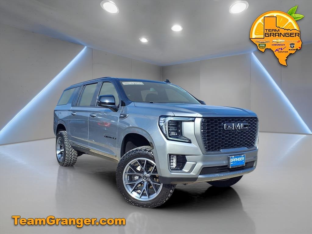 2024 GMC Yukon XL Denali's photo