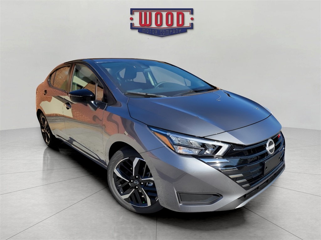 2025 Nissan Versa SR FWD