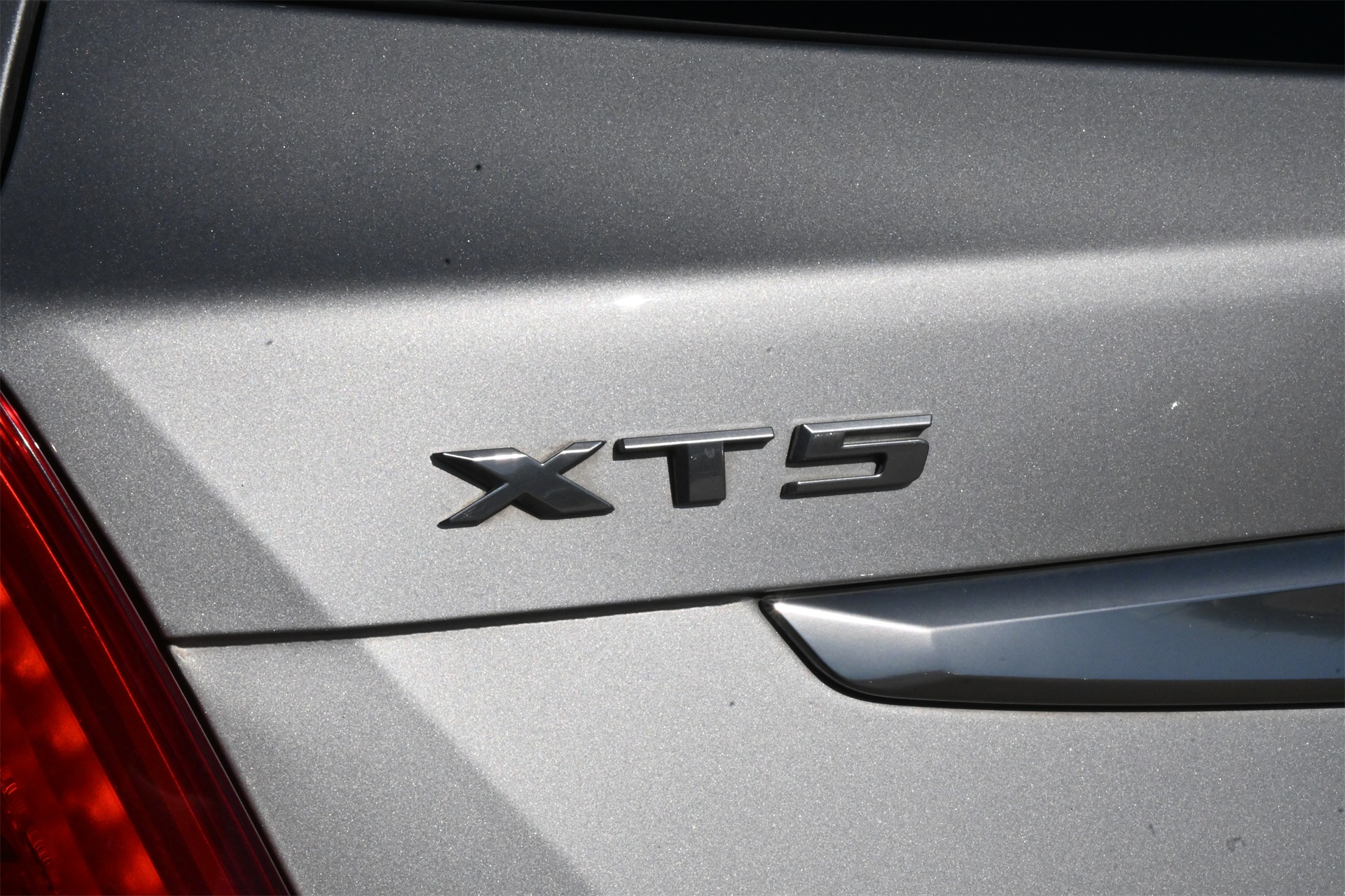 2019 Cadillac XT5 Premium Luxury Silver at Community Honda