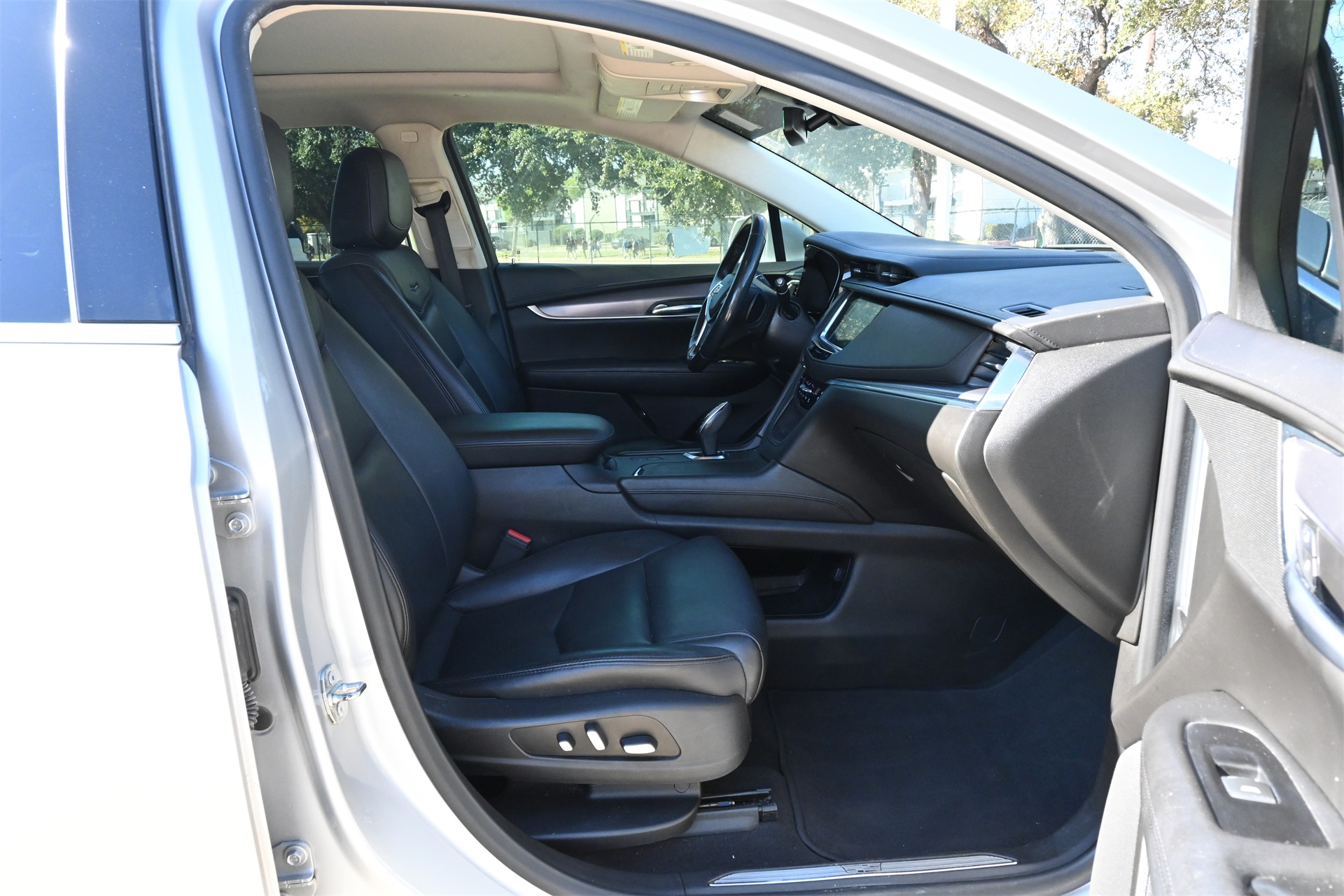 2019 Cadillac XT5 Premium Luxury Silver at Community Honda