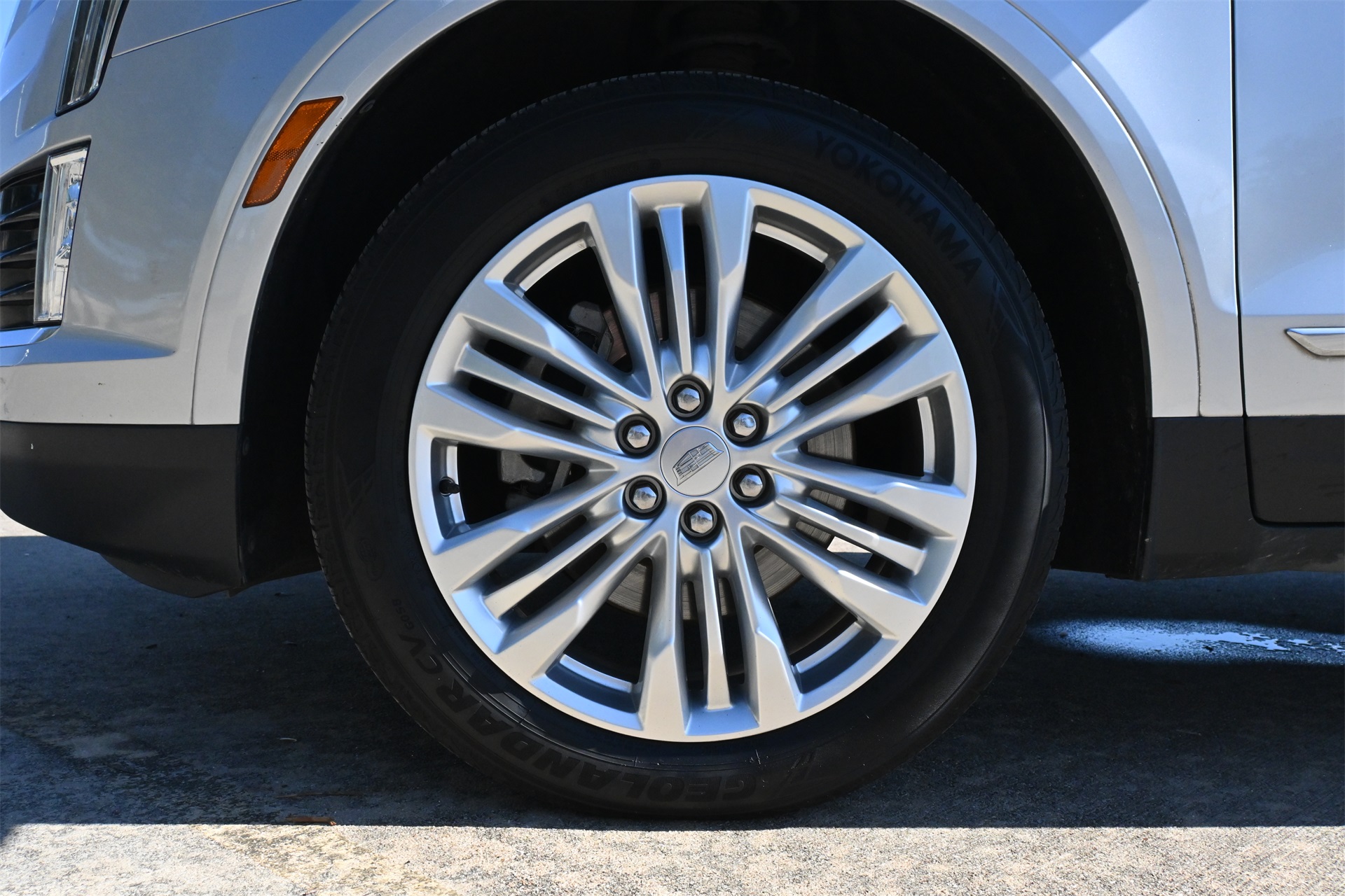 2019 Cadillac XT5 Premium Luxury Silver at Community Honda