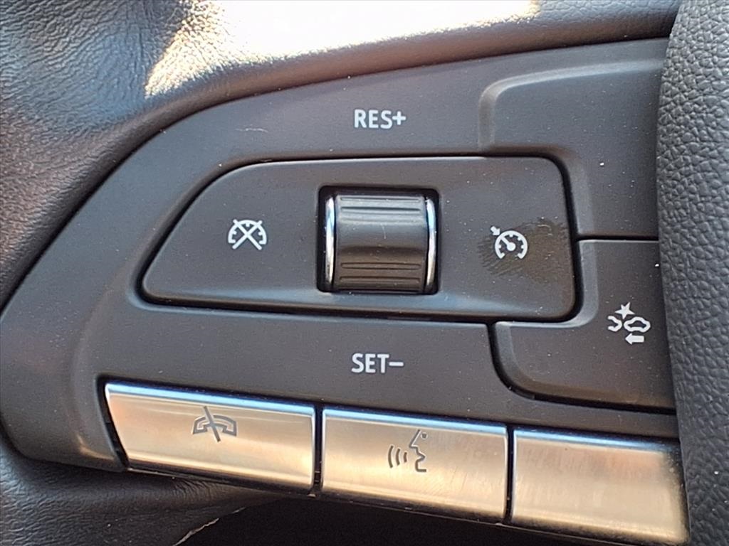 2022 Cadillac XT4 Premium Luxury White at Mac Haik CDJR North Houston