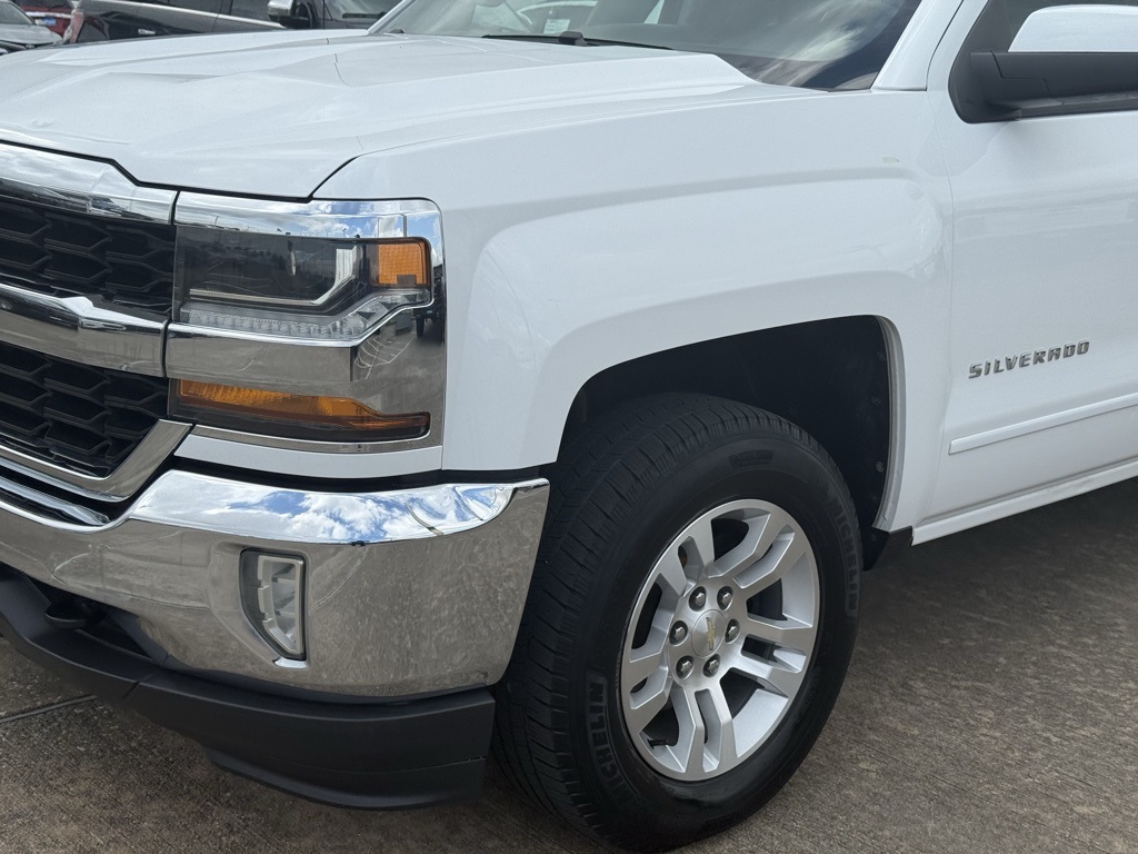 2018 Chevrolet Silverado 1500 LT White at Community Honda