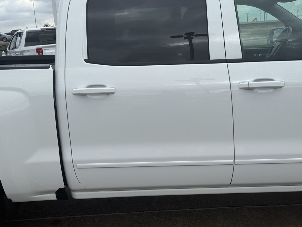 2018 Chevrolet Silverado 1500 LT White at Community Honda