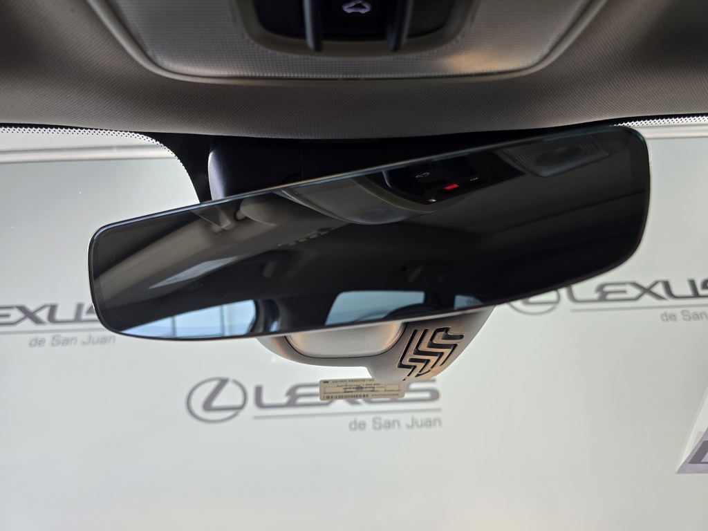 Thumbnail: 2017 Volvo XC60 - 20