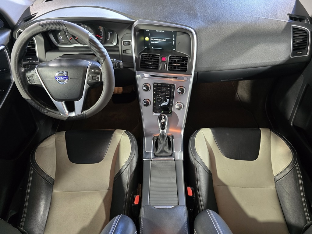 Thumbnail: 2017 Volvo XC60 - 30