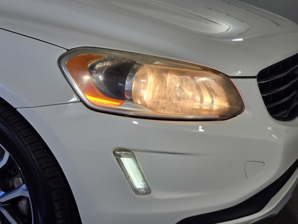 Thumbnail: 2017 Volvo XC60 - 5