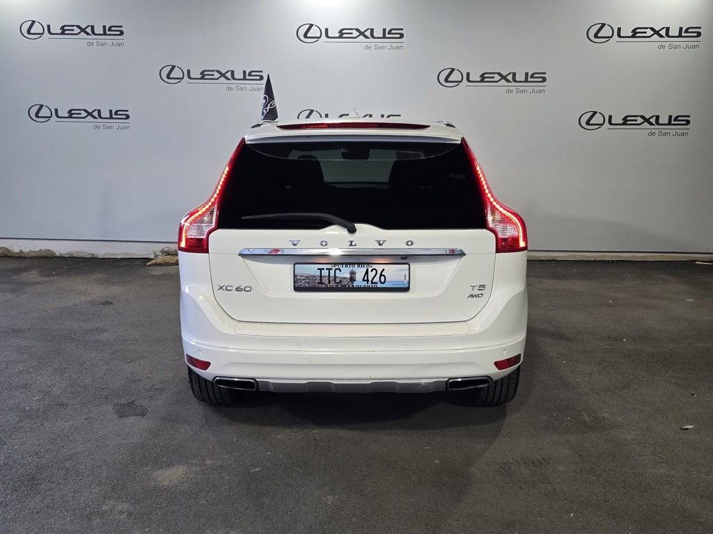 Thumbnail: 2017 Volvo XC60 - 9