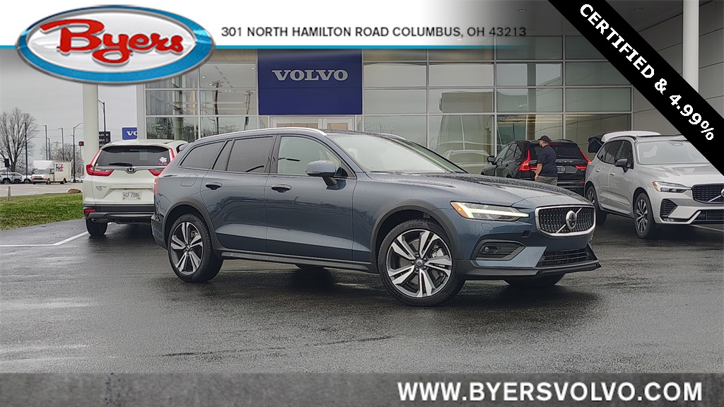 2025 Volvo V60 Cross Country B5 Plus AWD