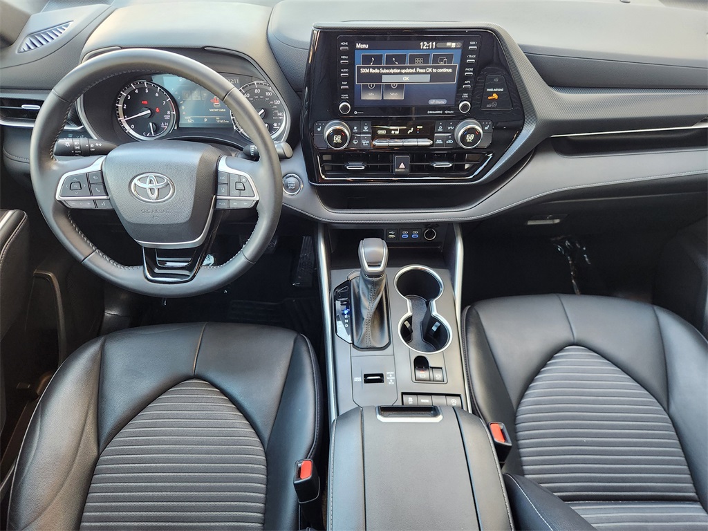 2022 Toyota Highlander XSE Gray at Toyota of Victoria