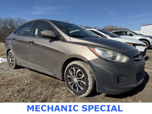 2012 Hyundai Accent GLS Sedan FWD