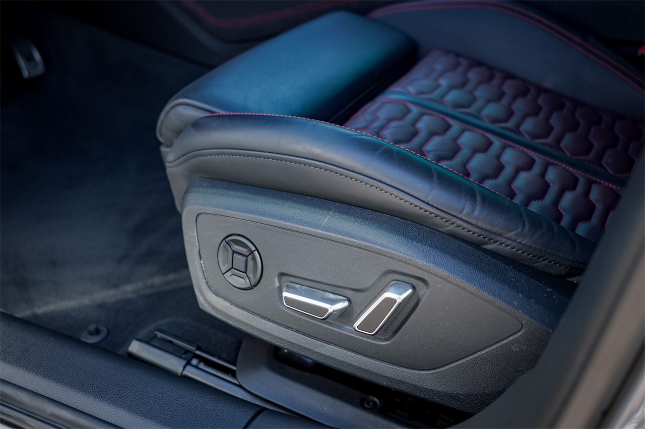 Used Car 2025 Audi Rs 6 Avant Performance  4.0t For Sale Under $140,000 In Austin, Texas