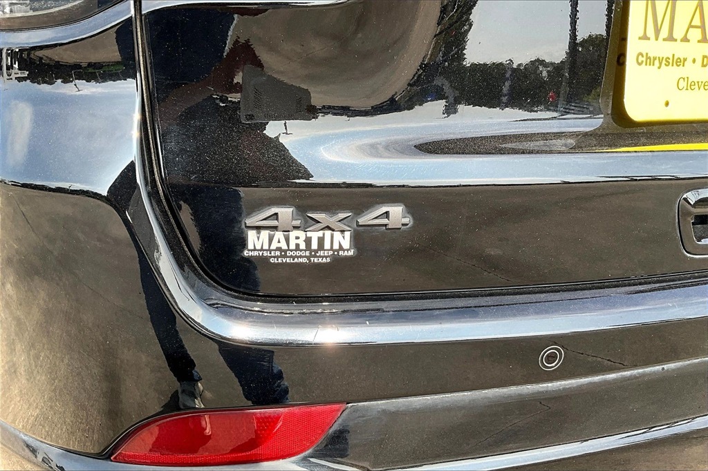 2023 Jeep Compass High Altitude Black at Community Honda