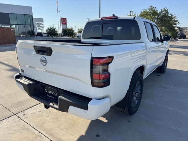 2025 Nissan Frontier SV photo 3