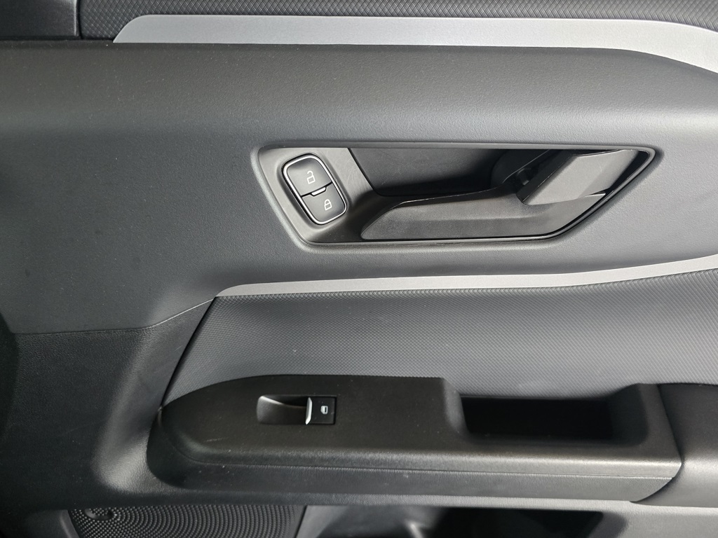 Thumbnail: 2023 Ford Bronco Sport - 17