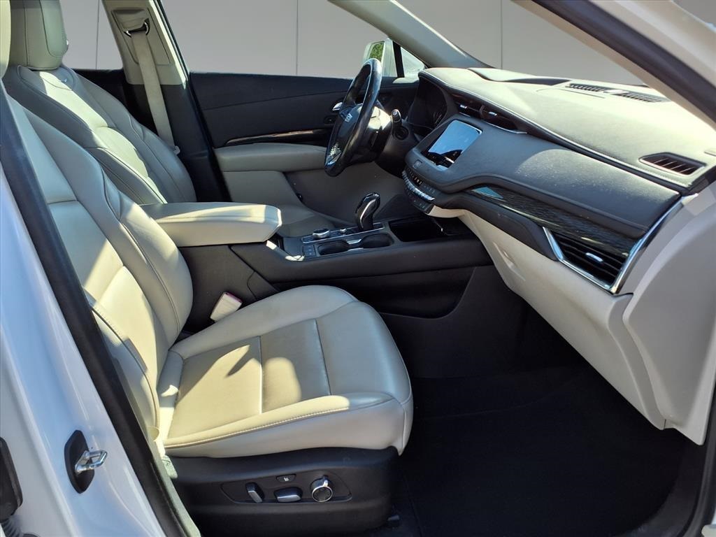 2019 Cadillac XT4 Premium Luxury White at Bayway Cadillac of The Woodlands