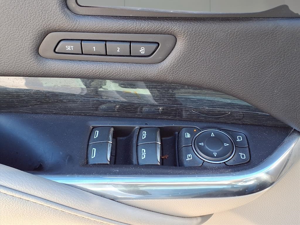 2019 Cadillac XT4 Premium Luxury White at Bayway Cadillac of The Woodlands