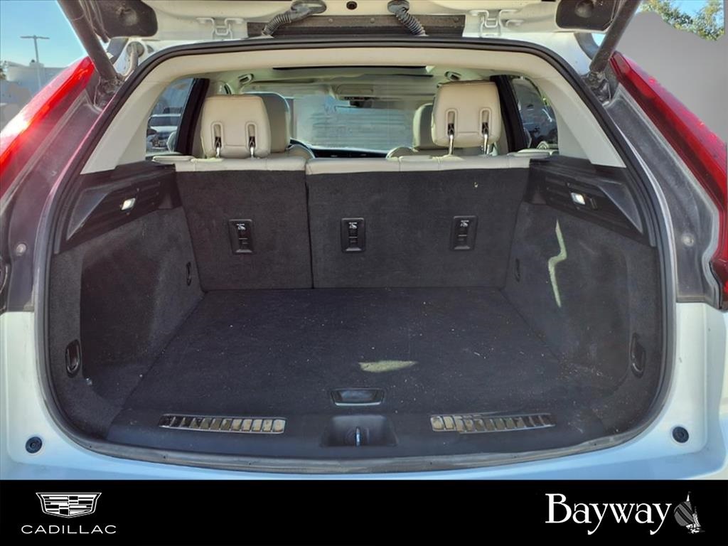 2019 Cadillac XT4 Premium Luxury White at Bayway Cadillac of The Woodlands