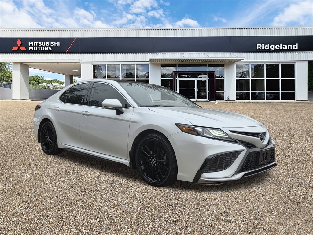 2021 Toyota Camry XSE FWD