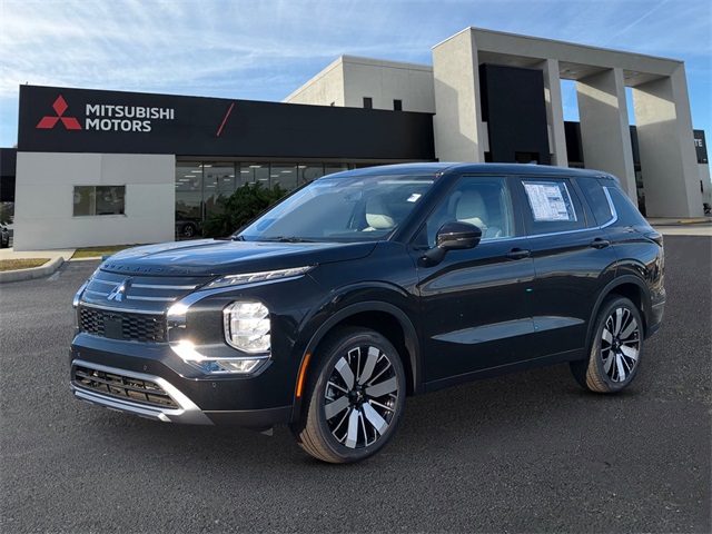 2025 Mitsubishi Outlander SE FWD