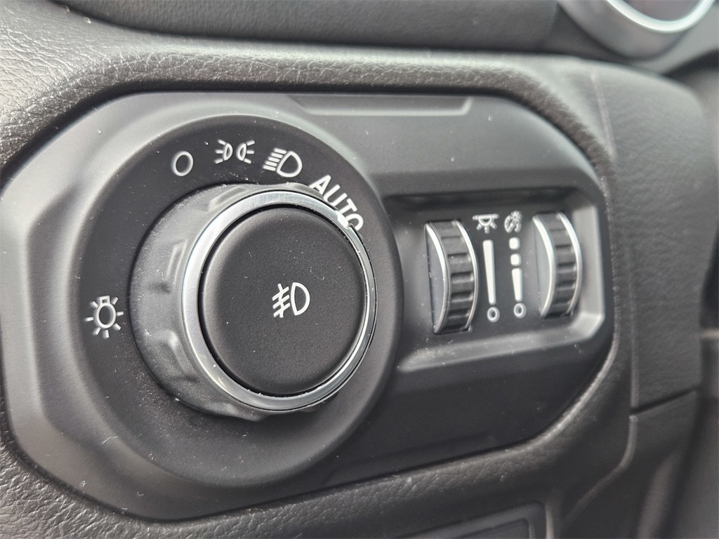 Used Car 2021 Jeep Wrangler  For Sale Under $30,000 In San Marcos, Texas