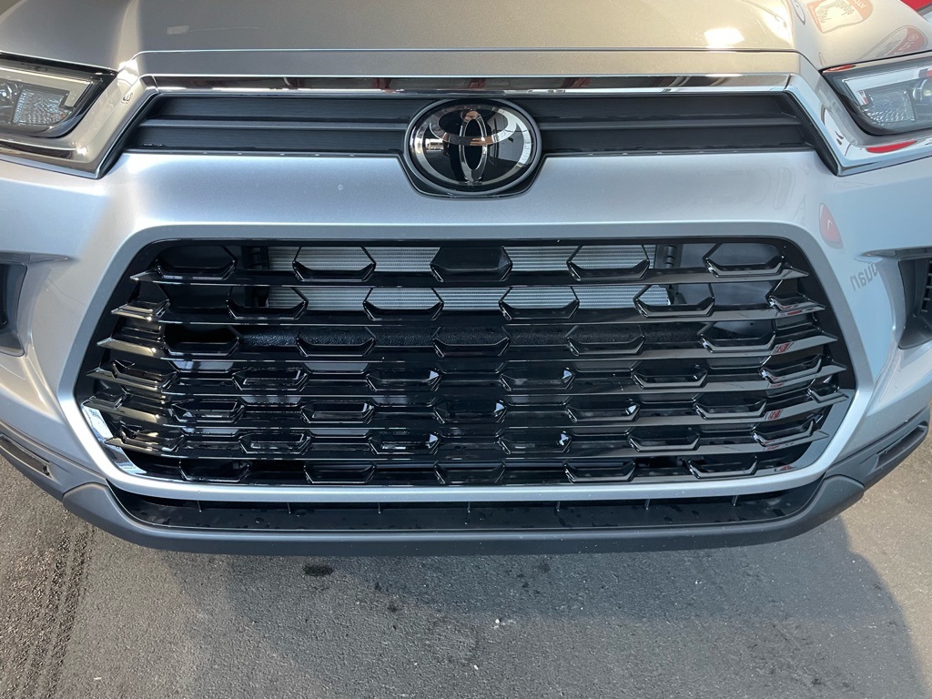 Thumbnail: 2026 Toyota Grand Highlander - 12