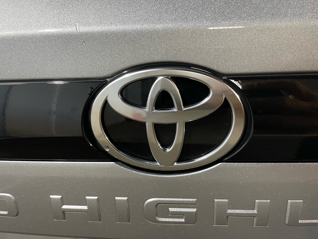Thumbnail: 2026 Toyota Grand Highlander - 21