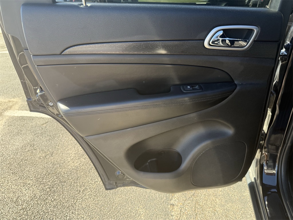 2018 Jeep Grand Cherokee Laredo Black at Baytown Hyundai