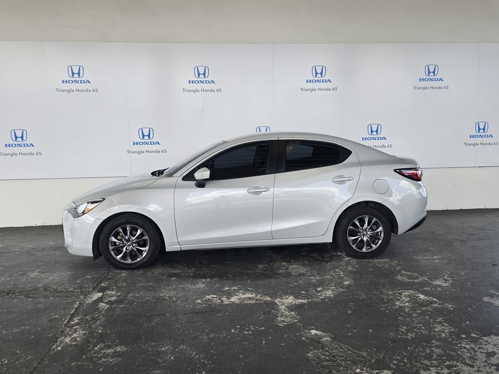 Used Car 2020 Toyota Yaris  Le For Sale Under $20,000 In San Juan, Puerto Rico