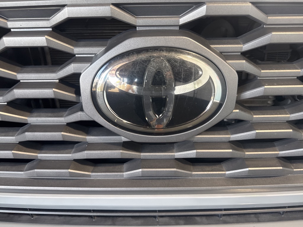 Thumbnail: 2020 Toyota Tacoma - 16