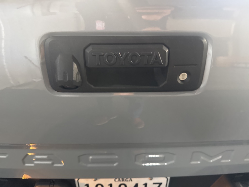 Thumbnail: 2020 Toyota Tacoma - 25