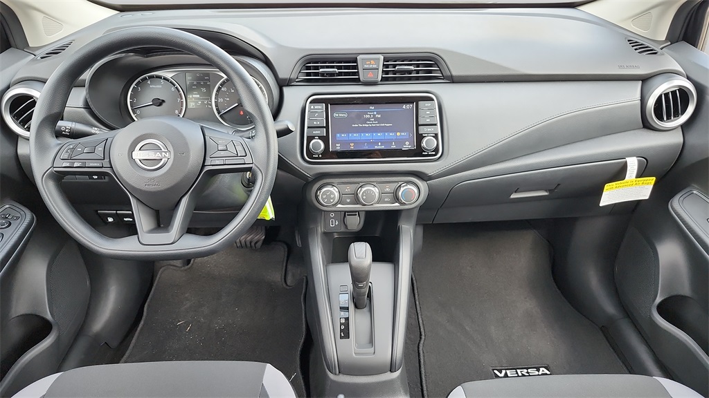 2025 Nissan Versa