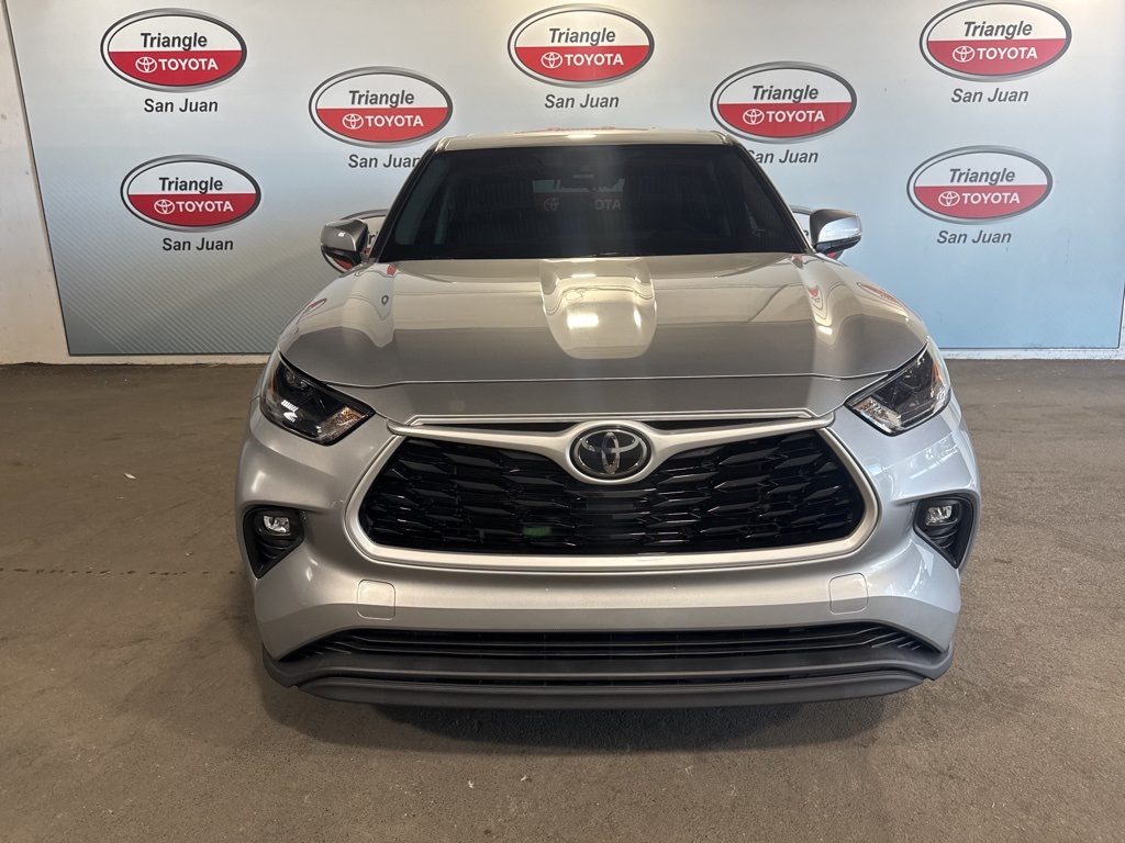 Thumbnail: 2022 Toyota Highlander - 2