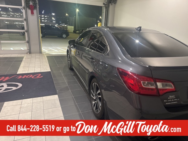 2018 Subaru Legacy 2.5i Gray at Autostrade