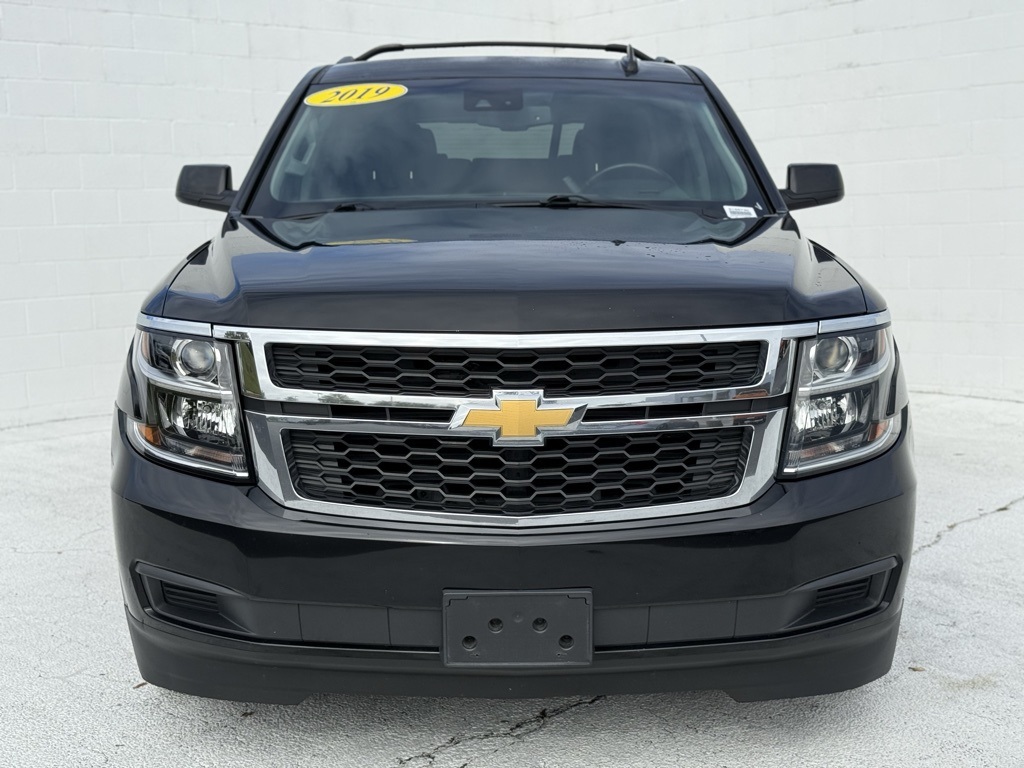 2019 Chevrolet Tahoe LT photo 3