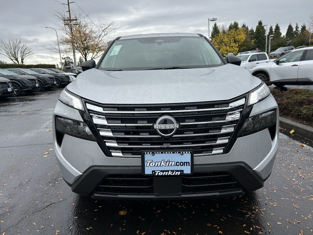 2025 Nissan Rogue S photo 2