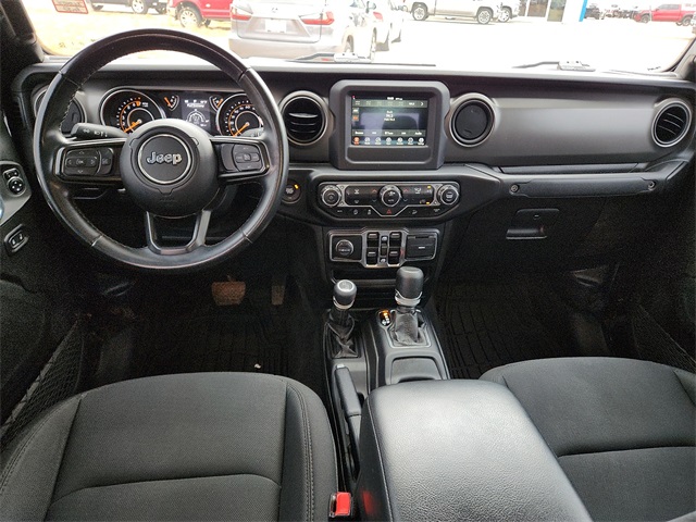 Used Car 2022 Jeep Gladiator  Willys For Sale Under $30,000 In Plainview, Texas