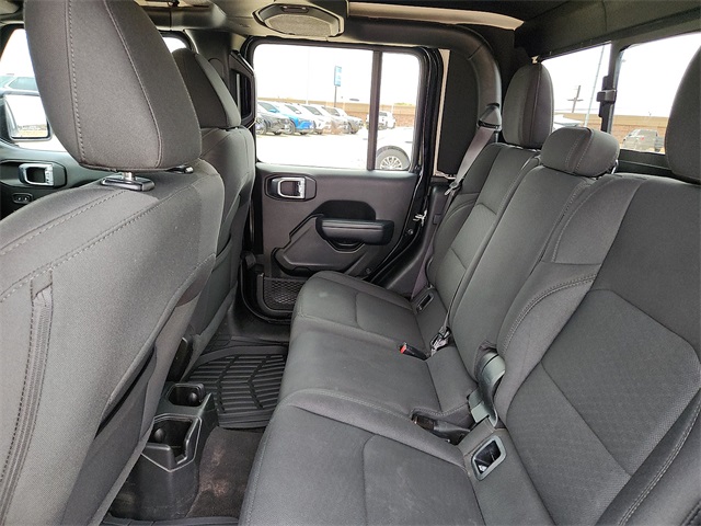 Used Car 2022 Jeep Gladiator  Willys For Sale Under $30,000 In Plainview, Texas