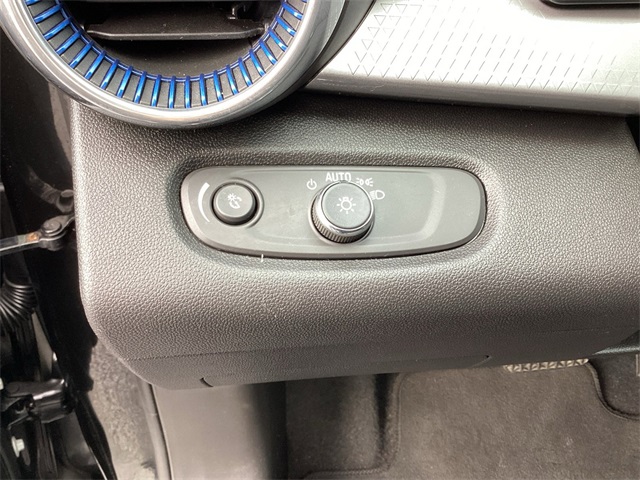 Used Car 2025 Chevrolet Trax  Lt For Sale Under $25,000 In San Antonio, Texas