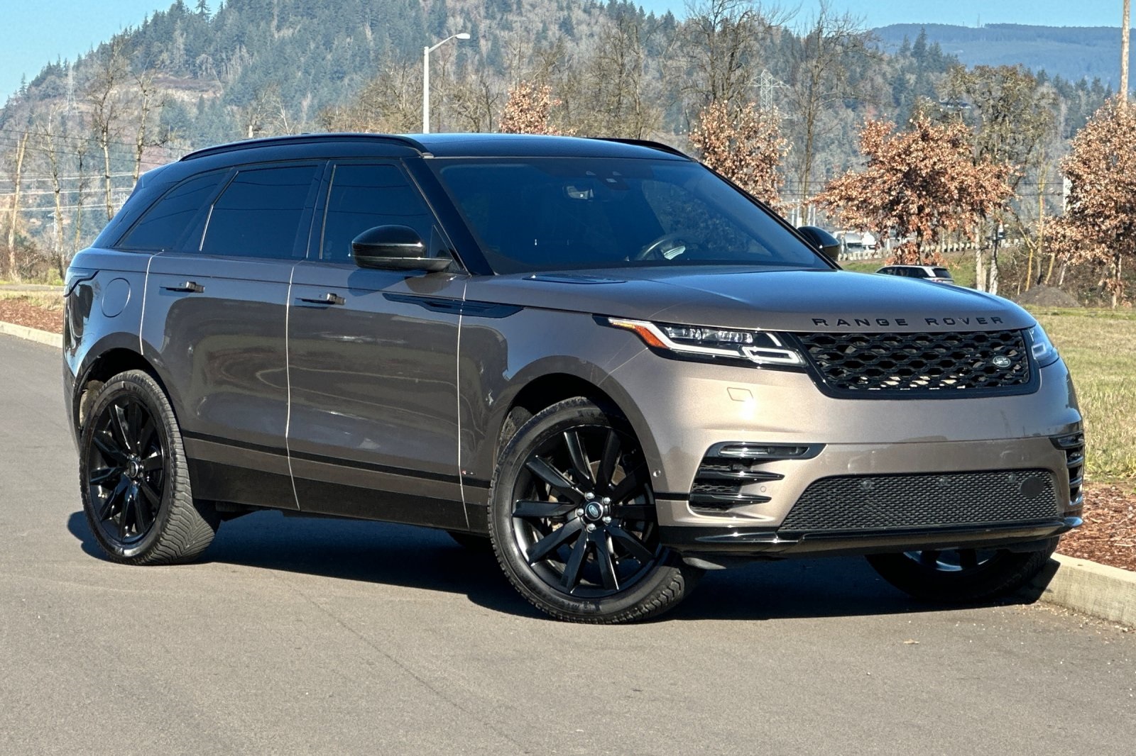 2019 Land Rover Range Rover Velar P250 R-Dynamic SE AWD