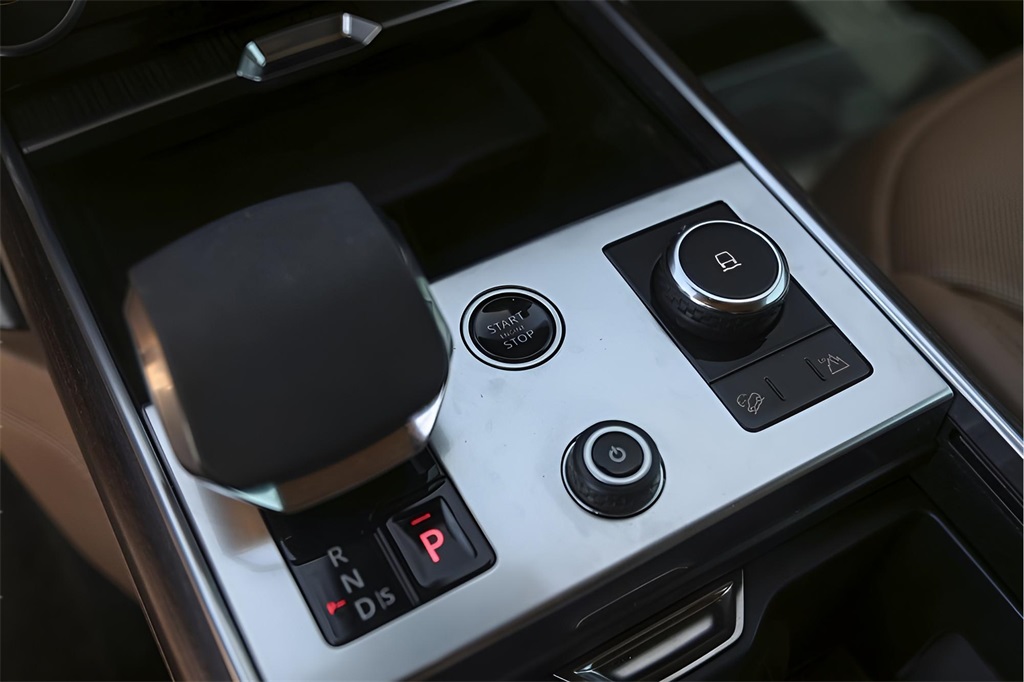 Used Car 2023 Land Rover Range Rover  Utility Se All Wheel Drive For Sale In Austin, Texas