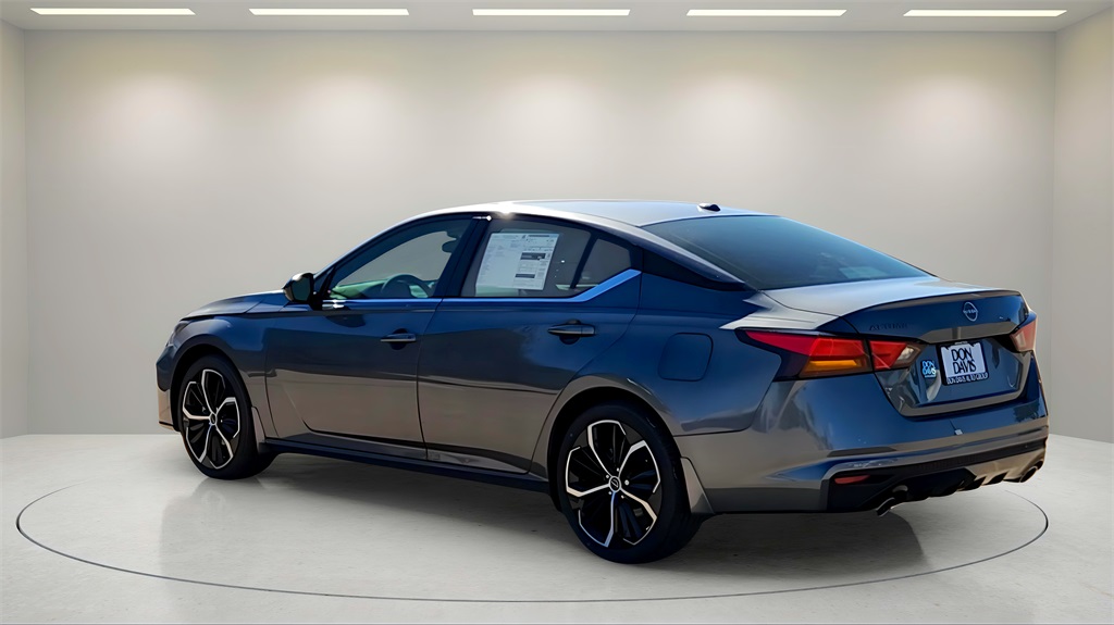 2025 Nissan Altima