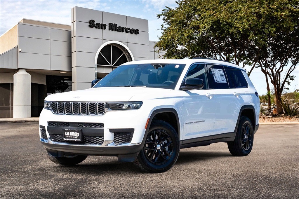 New Car 2025 Jeep Grand Cherokee L  Laredo For Sale Under $40,000 In San Marcos, Texas