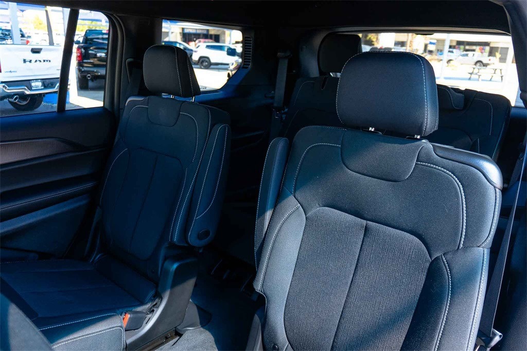 New Car 2025 Jeep Grand Cherokee L  Laredo For Sale Under $40,000 In San Marcos, Texas