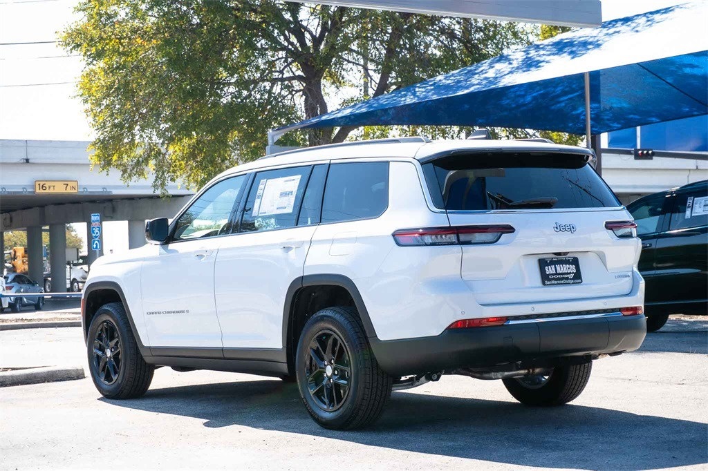 New Car 2025 Jeep Grand Cherokee L  Laredo For Sale Under $40,000 In San Marcos, Texas