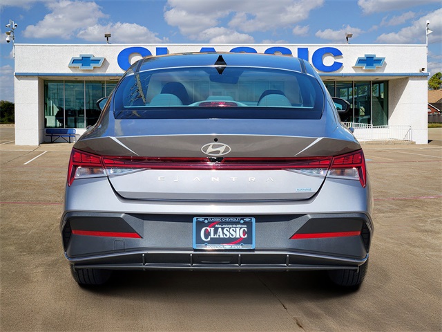 2024 Hyundai Elantra Hybrid Blue - 5