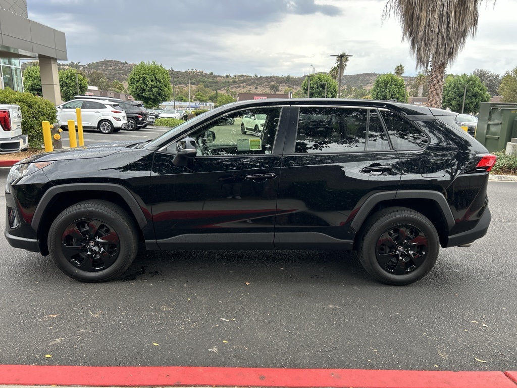 2022 Toyota RAV4 LE