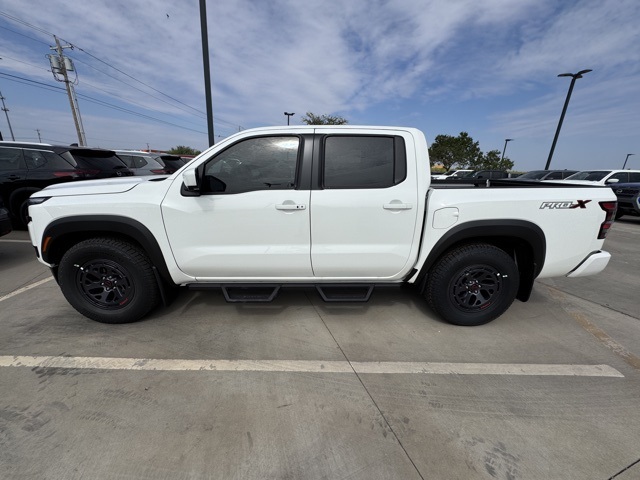 2026 Nissan Frontier PRO-4X photo 4