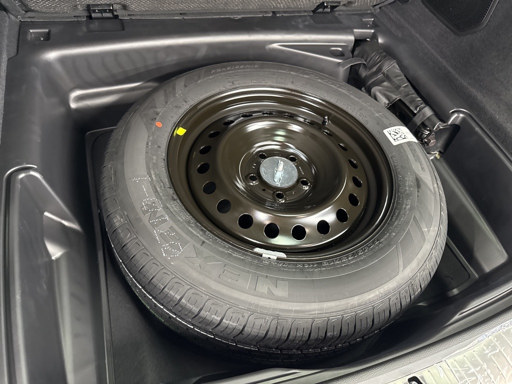 2025 Jeep Grand Cherokee Summit - 9